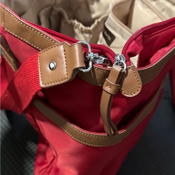 Perry MacKin Red Baby Bag - Picture 6 of 8
